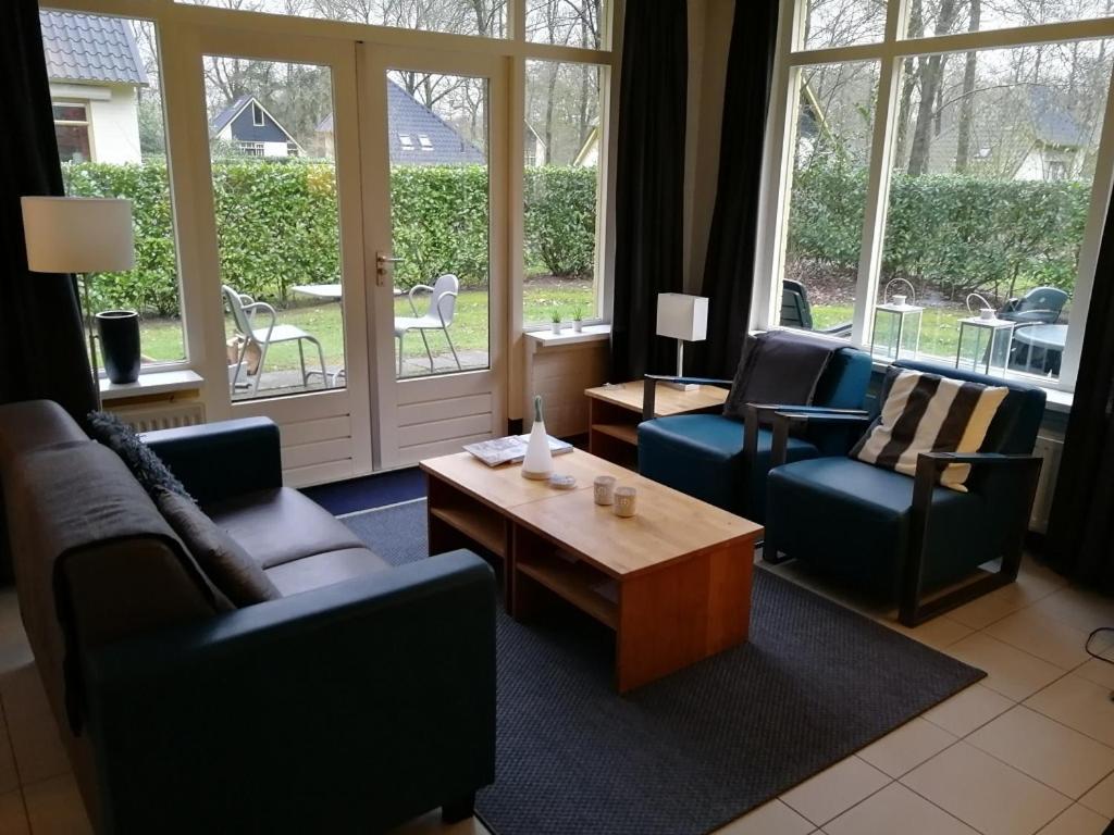 Boshuisje Dalfsen Villa Bagian luar foto